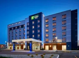 Holiday Inn Express & Suites Windsor East - Lakeshore by IHG