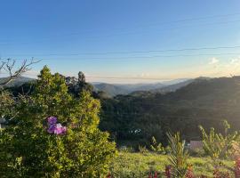 Chalé amanhecer, šeimos būstas mieste Santo Antônio do Pinhal