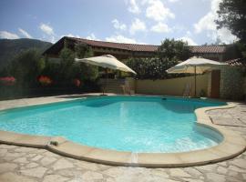 Luxury country nel Cilento e piscina, casa vacanze a Monte San Giacomo
