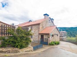 CASA DE VERDES Turismo Rural, lodging in Cundins