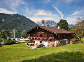 Ferienhaus Wille, ski resort in Maurach