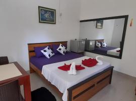 Paradise inn, hotel v blízkosti zaujímavosti Horagolla National Park (Kamburagalla)