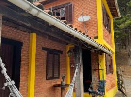 Casa em Ibitipoca - 7 pessoas, cheap hotel in Lima Duarte