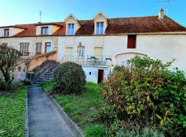 Le 3 Rue de Fontenay, hotel v destinaci Marmagne