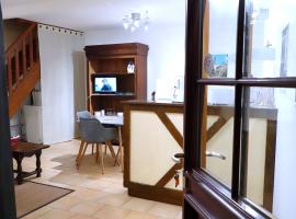 Appart' de la collégiale, Hotel in Bourbon-Lancy