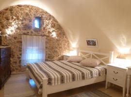 To Petradi, hotel i Avgonyma