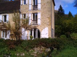 Gîte du Moulin de la Roque, hotel in Castels