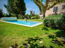 Gîte de Valentin Moulin de Tartay en Avignon, ξενοδοχείο στην Αβινιόν