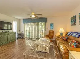 2 Bed 2 Bath Ground Level Golf Colony 33I Only 2 Miles To The Beach