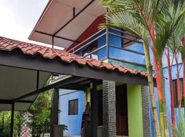Two houses with a private pool., vacation home in Pavones