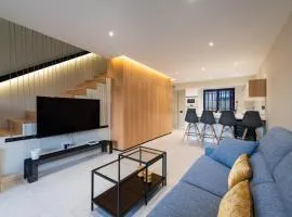 Sunset House in Meloneras by CanaryScape