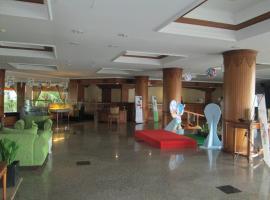 Grand Elty Singgasana, hotel v destinaci Perjiwa