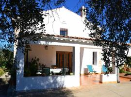 Casa Rural Mas Halcón, country house in Useras