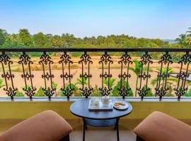 SaffronStays Ocean Breeze, Guhagar