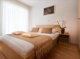 Postojna Cave Rooms & Apartments Proteus – hotel w mieście Postojna