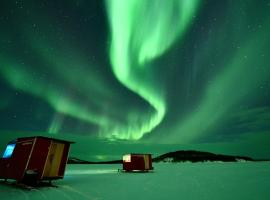 レイク イナリ モバイル キャビンズ、イナリのグランピング施設