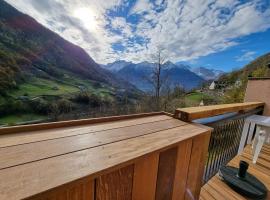 CHALET DUPLEX - TERRASSE - VUE MONTAGNE - WIFI, hotel en Viey