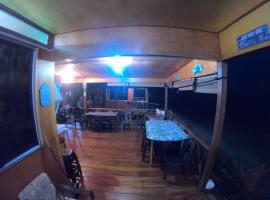 Tajau Laut Guesthouse, hotel em Kudat