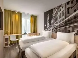 Super 8 by Wyndham Augsburg