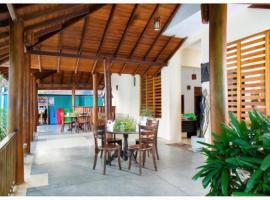 Ocean Gate Villa Tangalle, hotel v Tangalle