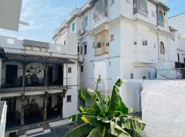 Little Garden Guest House, hotel near City Palace of Udaipur, Udaipur