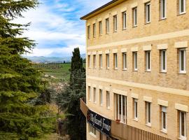 Villa Nazareth Fermo, hotel in Fermo