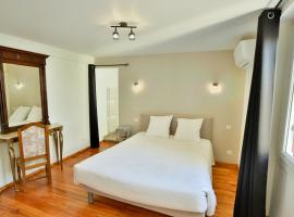 Le Relais Basque, hotel v destinaci Hagetmau