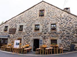 Auberge des Calades, hotel a Les Estables