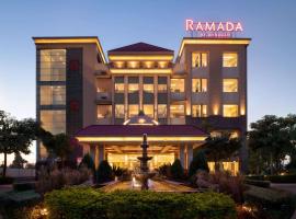 Ramada by Wyndham Varanasi Katesar, khách sạn Ramada ở Chandauli