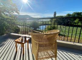 Valley Lakes THE LODGE, feriebolig i Underberg