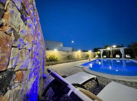 Villa B&B Antiche Macine del Salento - nel cuore del Salento, отель, где разрешено размещение с домашними животными в Сальве