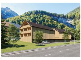 Neues Wood Design Apartment im Herzen des Bregenzerwalds, viešbutis su sūkurinėmis voniomis mieste Melau