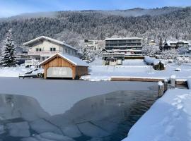 Seehotel Hoffmann, prabangi stovyklavietė mieste Steindorf am Ossiacher See