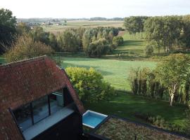 Apartment L'O Reine, holiday rental in Sint-Pieters-Leeuw