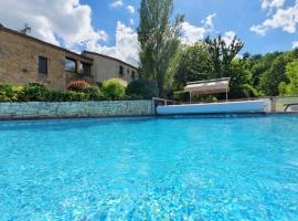 Maison de 4 chambres avec piscine partagee terrasse amenagee et wifi a Puy l'Eveque, hotel u gradu Puy-lʼÉvêque