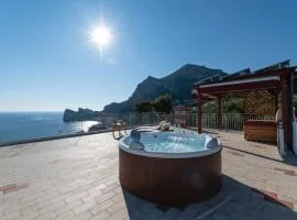MAIN Roof Terrace Apartment