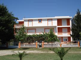 Apartments Brnjada, hotel v Sutomoru