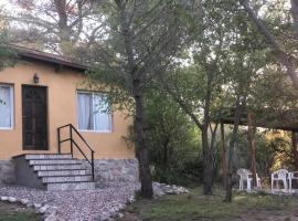 Cabaña Nonna Alma，位于San Esteban的酒店