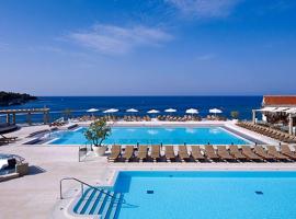 Park Plaza Verudela Pula, self-catering accommodation in Pula