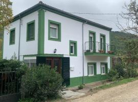 Casa Camino Real คันทรีเฮาส์ในPuerto de Béjar