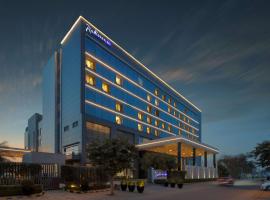 ํ๋ฆฌ๋ค๋ฐ๋์ ์์นํ ํธํ
๋๋์จ ๋ธ๋ฃจ ํ๋ฆฌ๋ค๋ฐ๋