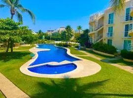 Marina Diamante Acapulco con todos los Servicios