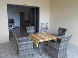 Room in Apartment - Residence La Colombe vacation Rentals, Hotel in Mont Choisy