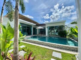 Bliss Villa at Shambhala Grand, vacation home in Bang Tao Beach