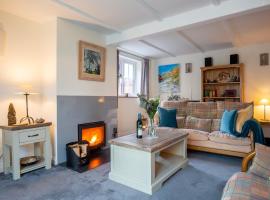 Whippet Cottage, holiday home in Evesham