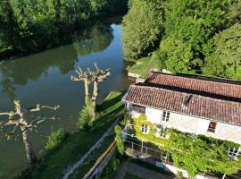 Le Gué Renard-un Balcon Sur La Charente, dovolenkový dom v destinácii Jarnac