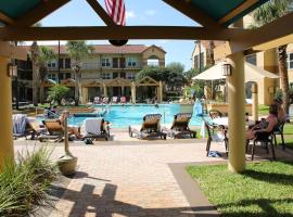 Gorgeous Condo Near Disney, hotell i Orlando