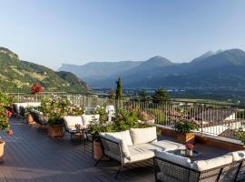 Hotel Pienzenau Am Schlosspark, hotel near The Gardens of Trauttmansdorff Castle, Merano