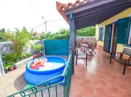 3 bedrooms house at Funchal 400 m away from the beach with city view and wifi
