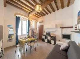 Charming Apartment in Trani with City View and Parking.